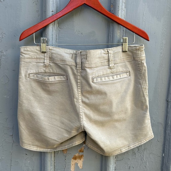 Free People Khaki Shorts, size 30 - Picture 2 of 7